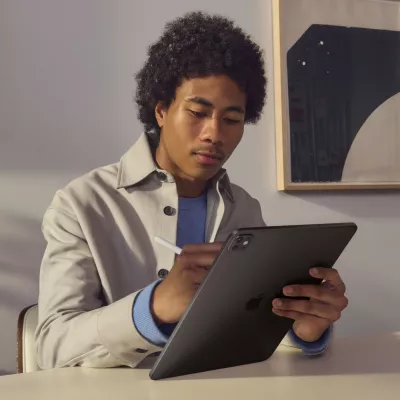 Tablet Apple iPad Pro, 33 cm (13"), 2 TB, 16 GB, iPadOS 17, E zezë