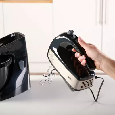Mikser dore Black&Decker BXMXA500E 500W, enë rrotulluese 2.5L, 5 shpejtësi + turbo, i zi