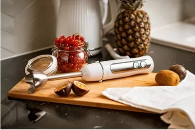 Blender dore ADLER AD4625W 850W/1500W 5 shpejtësi, turbo, çelik inox, bardhë