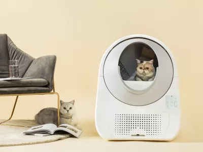 Kuti inteligjente vetëpastruese për rërë maceje Catlink Luxury Pro-X 57 L, 13 L depo mbetjesh, e bardhë, set me 3 qese + 2 filtra