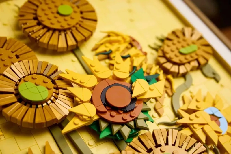 Set LEGO ART Vincent van Gogh Sunflowers 31215, për të rritur