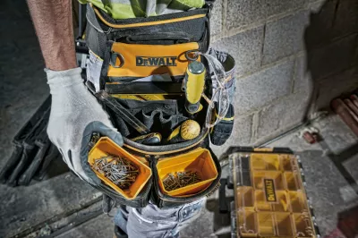 Mbajtës shpatulle për çekiç dhe gozhda DeWalt DWST40101-1 / DWST1-75650 verdhë/zi