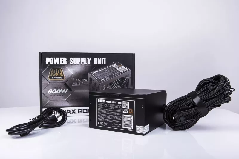 Kasë furnizimi Gembird CCC-PSU80P-BBP-600, 600 W, 80 PLUS Bronze, e zezë