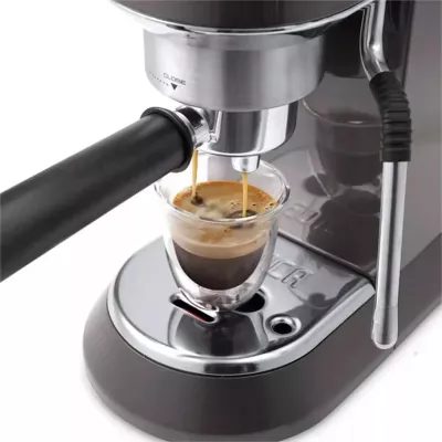 Makine kafeje DeLonghi EC885.M, kapsula, e zezë