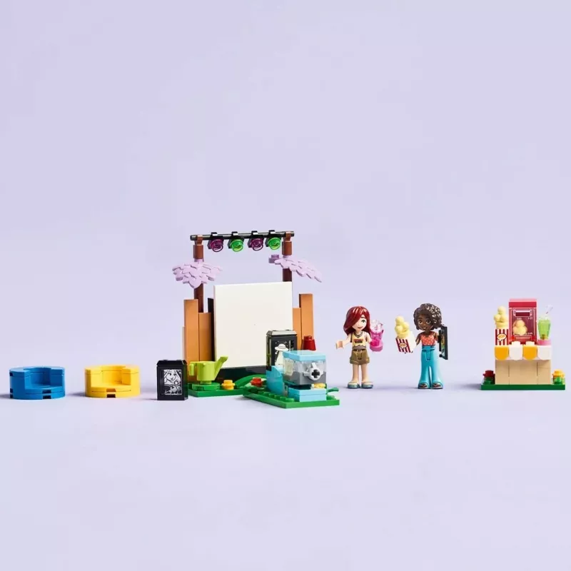 Set lodrash LEGO Friends 42642 Friendship Movie Night, 154 pjesë, me 2 minifigura