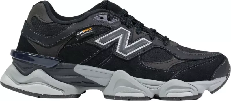 Atlete për femra New Balance 9060 U9060ORA, të zeza [Madhësia: 39.5]