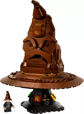 set ndërtimi LEGO Harry Potter The Sorting Hat 76429, 561 pjesë, me tinguj, për 18+, me minifigurë