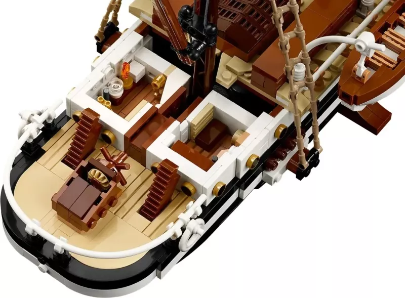 Set LEGO ICONS 10335 Endurance