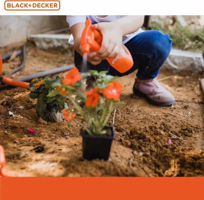 Set kopshtarie për fëmijë Black+Decker SGH020-04-BD, 3+, me përparëse, doreza, mini lopatë, spërkatës, 4 copë