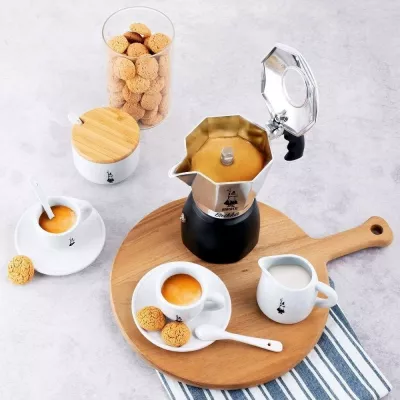 Moka pot Bialetti Brikka, 2 filxhanë, 0.1L, Alumini, E zezë