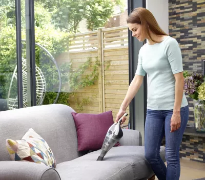 Fshesë dorëz Black&Decker, gri-argjendtë