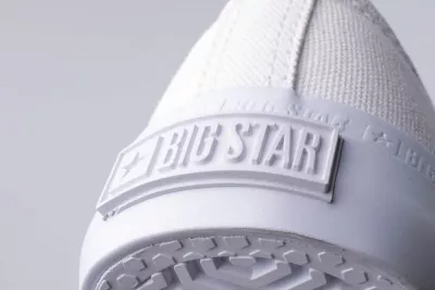 Atlete për femra Big Star, të bardha