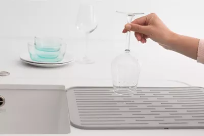 Tapet silikoni për tharje enësh Brabantia 230042, gri
