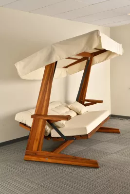 Karrige lëkundëse treshe për kopsht, ngjyrë bezhë, Skye Decor, Sia 2400
