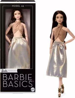 Lalkë koleksionuese Barbie Mattel Signature Basics Model 06 (JJX25), Made to Move, me bazë dhe certifikatë, ari/bezhë