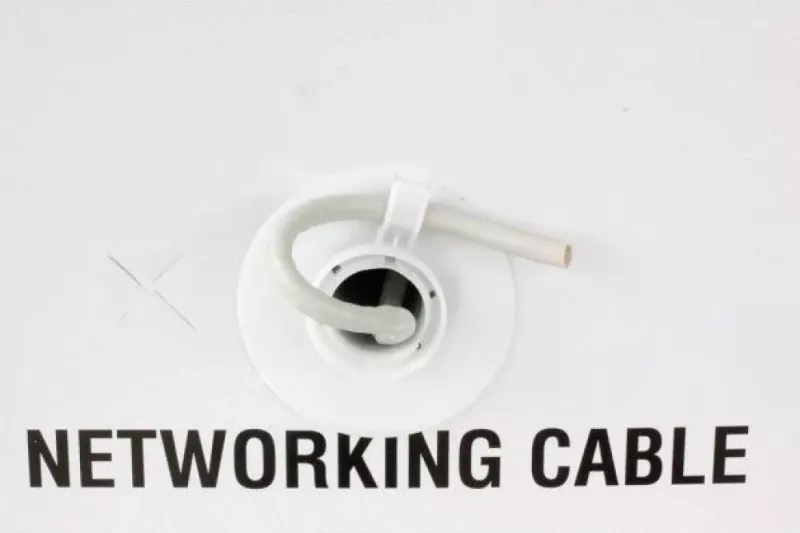 Kabllo Ethernet Techly Cat.5E F/UTP 305m për Jashtë, e Zezë
