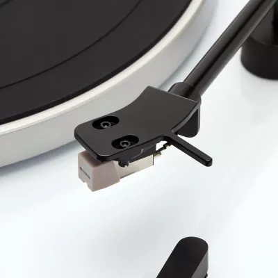 Gramafon Aiwa APX-680BT/WT, Bluetooth, USB për regjistrim, 33 1/3 & 45 RPM, belt-drive, i bardhë
