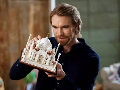 LEGO ARCHITECTURE Taj Mahal 21056