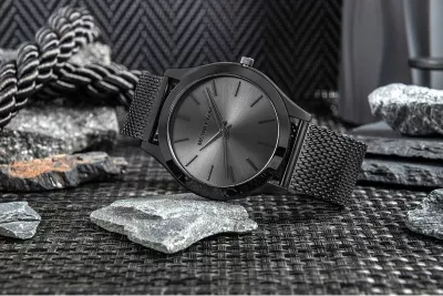 Orë dore dhe portofol kartelash Michael Kors për meshkuj, të zeza