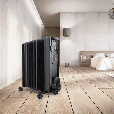 Radiator elektrik me vaj Black&Decker BXRA2000E 2000W, termostat i rregullueshëm, 11 elemente, i zi