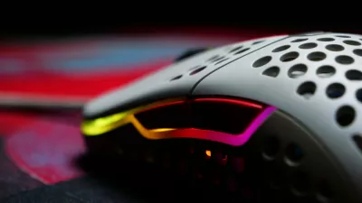 Maus Cherry XTRFY M42, Optik, USB Type-A, 16000 DPI, Multikolor