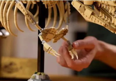 Set lego Jurassic World për të rritur