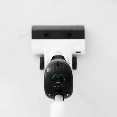 Fshesë elektrike vertikale UWANT D100 me larje, 17000Pa, 18000mAh, e bardhë me stacion karikimi/pastrimi