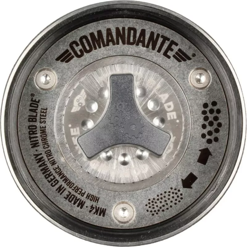 Mulli dore për kafe Comandante C40 MK4 Nitro-Blade Racing Green