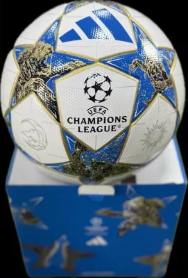 Top futbolli adidas për të gjithë, i bardhë