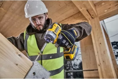 Vidafiksues me goditje DeWalt DCF860N-XJ, 18V, brushless, 1.1 kg, verdhë/zi