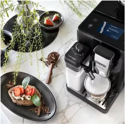 Aparat kafeje DeLonghi Rivelia EXAM 440.55.B automatik, zi, 250g