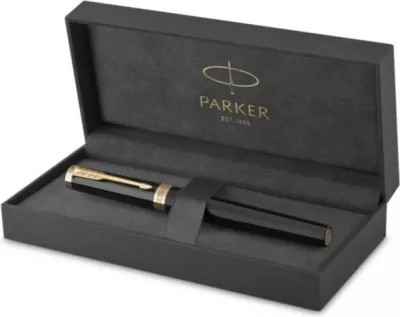 Stilolaps Parker 2182007, stick ballpoint, ngjyrë e zezë, detaje të arta