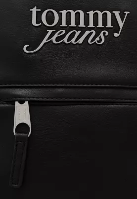 Çantë shpine për femra Tommy Hilfiger TJW Bold AW0AW18766, e zezë