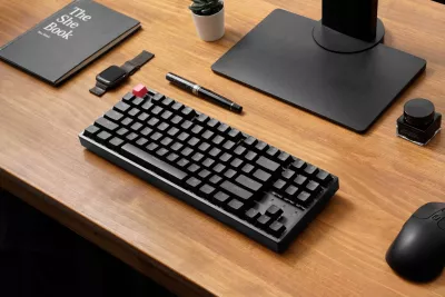 Tastierë mekanike Keychron K8 QMK V2 pa kabllo RGB hot-swappable US INTL, kornizë alumini, switch Keychron Super Red, e zezë