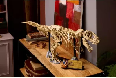Set lego Jurassic World për të rritur