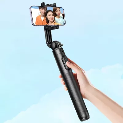 Selfie stick Ugreen LP586 me stativ dhe telekomandë Bluetooth, 1.5m, e zezë