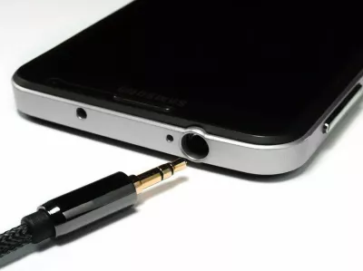 Kabllo audio AUX Wozinsky WACMJB-1M, 1.5m, mini jack 3.5mm, e zezë