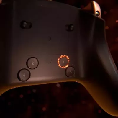 Kontroller gaming Thrustmaster ESWAP X2 Pro, modular Hot-Swap, me kabllo USB-C 3 m, për Xbox/Windows, i zi