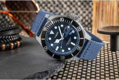 Orë dore për meshkuj Timex, e zezë