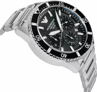 Orë dore meshkujsh Emporio Armani World Explorer AR11739, e zezë/argjendtë, set me kuti