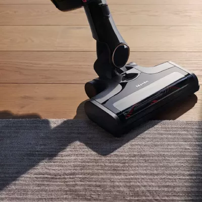Fshesë elektrike me shkop pa kabllo Miele Triflex HX2 125 Gala Edition 3-në-1, deri 60 min, 2 bateri, Obsidian Black
