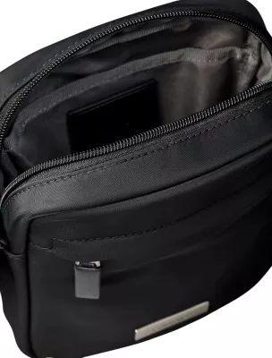 Çantë crossbody për meshkuj Calvin Klein CLEAN REPORTER LV04D3376G, e zezë